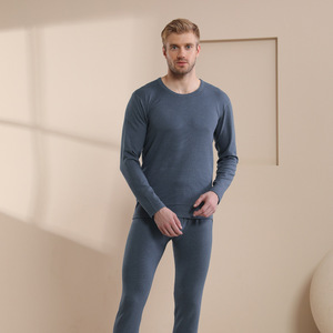 Ensemble de sous-vêtements thermiques d'hiver décontractés pour hommes col montant en toile polaire avec fermeture à glissière logo brodé sur le devant Service OEM - Product Image 4