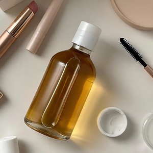 100% Huile de noix de coco pressée à froid Fabricant | Qualité cosmétique | Grossiste en huile de noix de coco pour massage et soins de la peau - Product Image 6