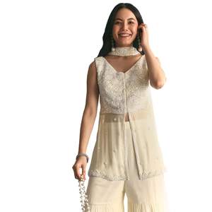 ชุดเดรสสีขาว georgette peplum kurta sharara ประดับด้วยลูกปัดและเลื่อมชุดไปงานแต่งงานของผู้หญิง - Product Image 3