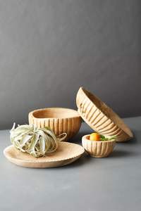 Bol de service en bois naturel de haute qualité pour la salade familiale à un prix abordable par Quality Enterprises - Product Image 3