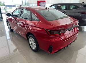 2024 para Toyota Yaris YX Bajo Consumo de Combustible Transmisión Manual/Automática Interior de Cuero Oscuro Tamaño de Neumáticos R17 Eléctrico/Gasolina 4L - Product Image 4