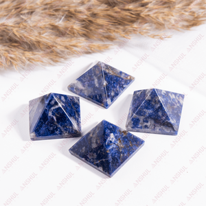 Venta al por Mayor de Atractivas Pirámides de Piedras Preciosas Talladas de Sodalita Mini para Sanación con Cristales, Feng Shui, Meditación y Decoración del Hogar - Product Image 4