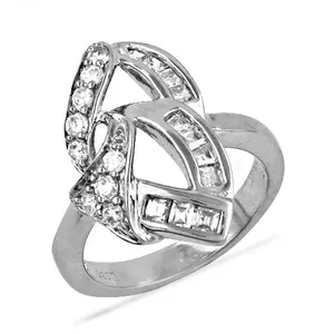 Bague de Fiançailles et de Promesse Tendance pour Femme en Argent 925 Plaqué Rhodium avec Zircon Géométrique Romantique Taillé - Product Image 3