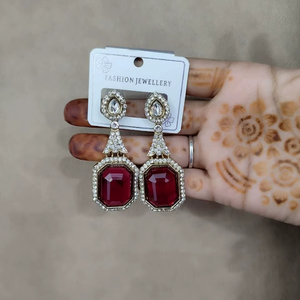 Impresionante diseño de piedra de sombra tradicional con chapado en sombra Pendiente de joyería de moda para mujer - Product Image 1