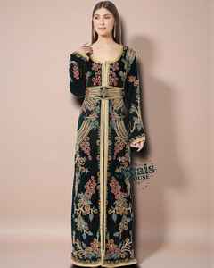 Caftán marroquí de Dubái de manga larga para fiesta de boda árabe, talla grande, largo hasta el suelo, de terciopelo rico, con dobladillo acampanado, hecho a mano, con hiyab. - Product Image 2