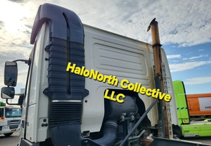 รถบรรทุกขนาดใหญ่ 8x4 ปี 2010 ยูโร 5 เครื่องยนต์ดีเซล พวงมาลัยซ้าย เกียร์อัตโนมัติ สำหรับงานขนส่งเหมือง - Product Image 4