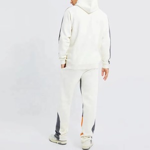 2025 <b>Blank</b> Light <b>Weight</b> Polyester Tracksuit Set for Men Full Customization Wholesale Windbreaker Tracksuit - Product Image 2