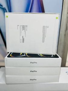 2025 iPad Pro 11นิ้ว M4 Wi-Fi เซลลูลาร์1TB ล่าสุด