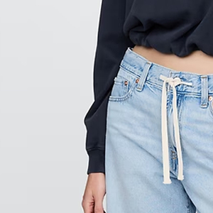 เสื้อสเวตเชิ้ตผู้หญิงทรงหลวม แขนยาว พร้อมโลโก้สั่งทำ วัสดุระบายอากาศ/สวมใส่สบาย ดีไซน์ลำลองสไตล์สตรีท - Product Image 3