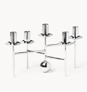 Elegante portavelas cromado con soporte de 5 pilares, soportes cilíndricos y centro de mesa escultural de esfera suspendida para Festival - Product Image 1