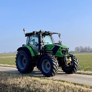รถแทรกเตอร์การเกษตร Deutz-Fahr รุ่น 6140 TTV คุณภาพเยี่ยม พร้อมที่ตัก 4 ล้อขับเคลื่อน  พร้อมเครื่องยนต์ ปั๊ม และเกียร์ สำหรับการเกษตร - Product Image 3
