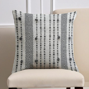 Oreiller de luxe de haute qualité avec housse lavable au motif de fleurs torsadées - Product Image 1