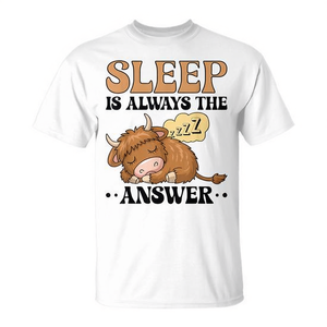 T-shirt pigiama Highland Cow: Il sonno è sempre la risposta - Abbigliamento promozionale - Product Image 2