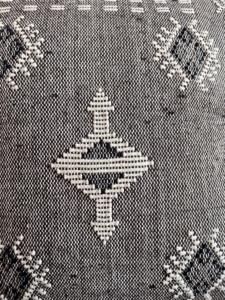 Housse de coussin Sabra en coton moderne faite à la main coussin de haute qualité avec motif solide oreiller lavable décoratif pour la maison - Product Image 4