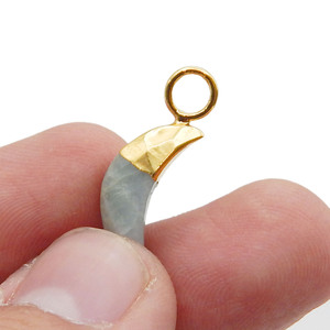 Colgante de Aguamarina con fianza única, joyería de plata galvanizada de media luna, dijes de media luna, colgantes minimalistas facetados de piedras preciosas, regalo - Product Image 6