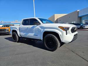 PRÊT À EXPÉDIER 2024 T0Y0TA TAC0MA SR5 Double Cab 4WD - Product Image 6