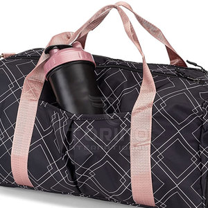 Bolsa de gimnasio de uso al aire libre de gran capacidad personalizada de alta calidad bolsa de gimnasio impermeable hecha en Pakistán - Product Image 2