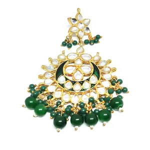 Pendientes Chandbali Verdes con Baño de Oro y Diseño Floral Meenakari, Joyería de Boda para Mujer - Product Image 2