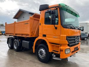 รถบรรทุกดัมพ์ Mercedes-Benz Actros 2641 เครื่องยนต์ดีเซล 6x4 เกียร์ธรรมดา ยูโร 4 รับน้ำหนัก 31-40 ตัน พวงมาลัยซ้าย มือสอง - Product Image 4