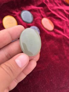Pierres d'inquiétude en cristal de guérison naturelle en gros | Pierres précieuses de palmier pour le soulagement du stress, l'anxiété et la méditation Reiki auto-soins - Product Image 6