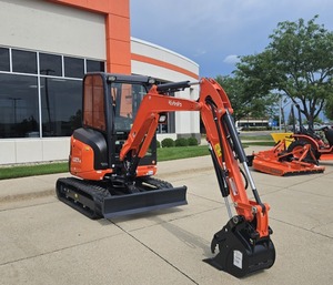 รถขุดขนาดเล็ก Kubota U27-4 แบบตีนตะขาบ สำหรับงานก่อสร้างสวน ซ่อมบำรุงถนน และงานดิน - Product Image 1