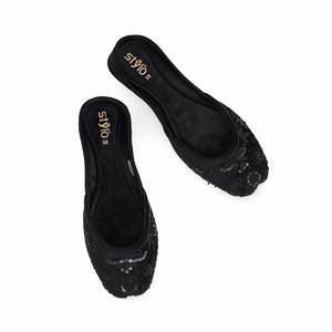 Chaussures plates noires EC8501 Khusa fantaisie - Product Image 1