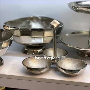 Nueva Colección de Cuencos para Servir Comida, Hechos a Mano, de Aluminio Pulido, Ecológicos, con Certificación CE, Modernos y de Lujo, en Plata y Oro - Product Image 6