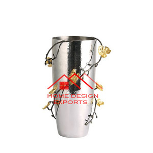 Jarrón hecho a mano con acabado plateado brillante de diseño martillado 2025 para uso en decoración del hogar - Product Image 1