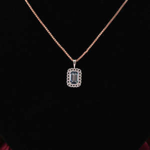 Collar con Colgante Minimalista de Oro Sólido de 14 Quilates Personalizado, Diamante en Forma de Esmeralda Azul Cultivado en Laboratorio, Chapado en Oro para Todas las Ocasiones para Mujer - Product Image 5