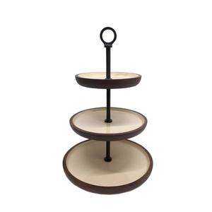 Présentoir de gâteau de forme ronde en métal à 3 niveaux au design élégant, doré, fait à la main pour un anniversaire, une fête - Product Image 3