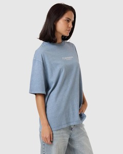 Camiseta de gran tamaño para mujer personalizada de calidad premium para práctica de meditación con estampado de invierno holgado para cualquier ocasión - Product Image 1