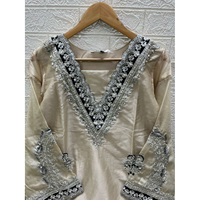 Shalwar Kameez Indien Punjabi style pakistanais broderie perle travail pour les femmes pour le mariage et la fête de fête porter dhoti