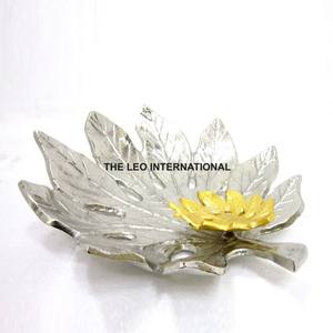 Hot Sale Eco-Friendly Metal <b>Chip</b> <b>and</b> <b>Dip</b> <b>Bowl</b> Amazing Style Sauce Dishes for Home Decoration <b>and</b> Party Occasions - Product Image 1