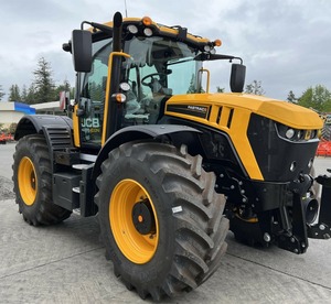 2023 JCBb Fastrac 4220 Tractor For Sale - Product Image 1