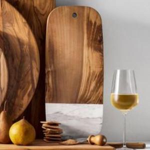 Planche à découper esthétique quotidienne en bois et en marbre améliorant l'expérience de préparation des repas fonctionnelle et élégante - Product Image 2
