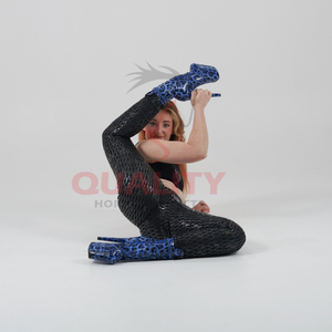 Leggings de baile pegajosos de alta calidad que ofrecen diseños impresos únicos, ajuste elástico y comodidad duradera durante las actuaciones - Product Image 1