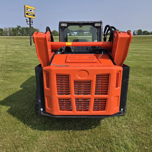Chargeuse compacte SVL97-2 Kubota utilisée à deux vitesses 9143 Air Ride Tip Load 17.7 Track Size Rubber Track Type ROPS Enclosed Vinyl - Product Image 2