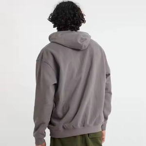 Sweat à capuche décontracté pour homme en polyester/coton, respirant, avec logo personnalisé brodé, coupe classique, uni, pour l'hiver - Product Image 3
