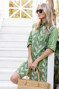 Robe de soirée brodée au genou de haute couture trois quarts personnaliser la conception - Product Image 4