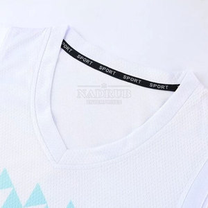 Tenue de sport pour hommes avec logo personnalisé uniforme de basket-ball OEM uniforme de basket-ball à séchage rapide personnalisé - Product Image 2