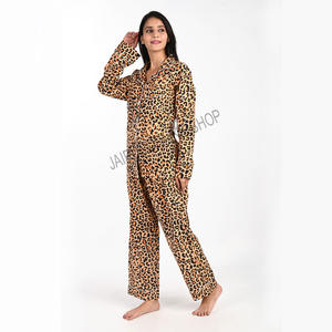 Pijama de algodón orgánico para mujer, ropa de descanso hecha a mano, longitud completa, 100% - Product Image 2