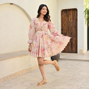 ชุดเดรสผ้าฝ้ายอินเดียทำด้วยมือชุดเดรสสำหรับเจ้าสาวสไตล์หวานสำหรับผู้หญิงชุดปาร์ตี้ฤดูร้อนมีสไตล์ของขวัญตามธรรมชาติ - Product Image 2