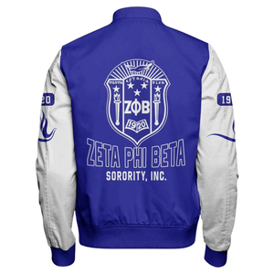 Giacca Satinata Zeta Phi Beta per Donne Stile Anni '20 Blu e Bianca con Ricamo dello Scudo ZPB Abbigliamento Greco Premium Stile Varsity - Product Image 2