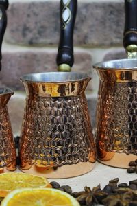 Cafetière turque en laiton et cuivre avec poignée en bois, vaisselle, tasse à café, décoration de table pour la maison, la cuisine, le restaurant, l'hôtel, les fêtes - Product Image 3