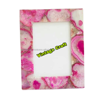 Cadre photo artisanal vintage en agate rose naturelle, métal et plexiglas, fait main, écologique, taille et forme personnalisables