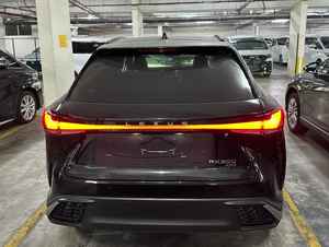 Lexus RX 350 F Sport Usado de 2023 - Product Image 4