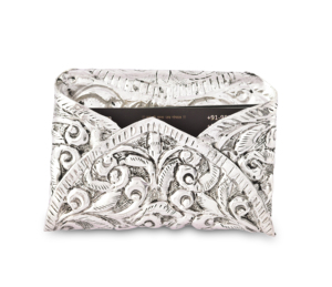 El mejor regalo de la historia: tarjetero plateado rectangular con diseño antiguo grabado en relieve, regalo de decoración para bodas - Product Image 1