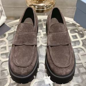 Zapatos Casuales de Gamuza con Suela Gruesa, Estilo Retro Británico, Sin Cordones, Diseño de Diseñador, Cómodos para Caminar - Product Image 3