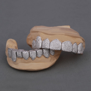 Collection exclusive de bijoux en argent sterling 925 Grillz avec diamants Moissanite Style unique pour hommes et femmes. - Product Image 2