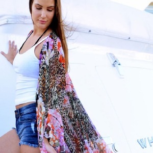 Vêtements de plage en tissu Georgette imprimé pour adultes, couverture à manches courtes, antistatique, vêtements de plage de grande taille de style de fête, robes pour femmes - Product Image 3